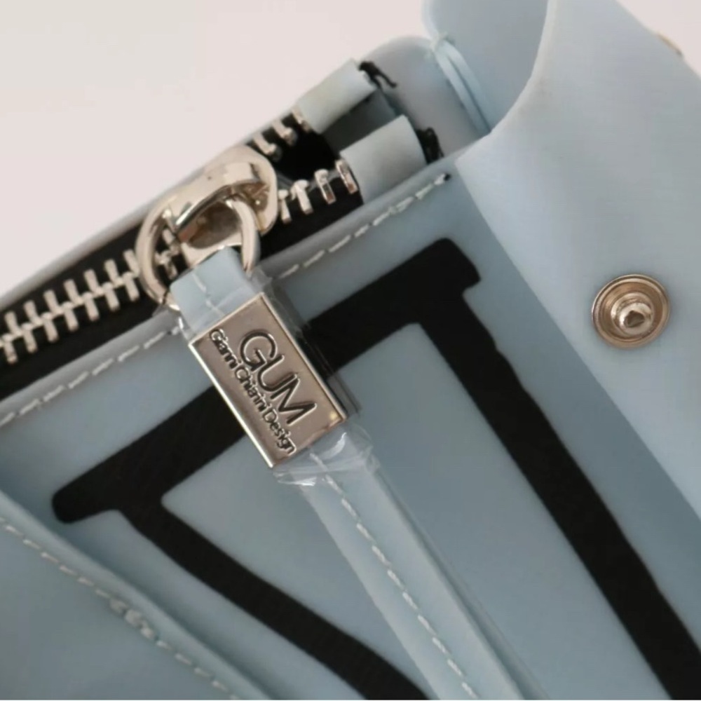 Gianni Chiarini GUM COLLECTION Powder Blue Tote w/ slight defects NWT - Picture 6 of 10